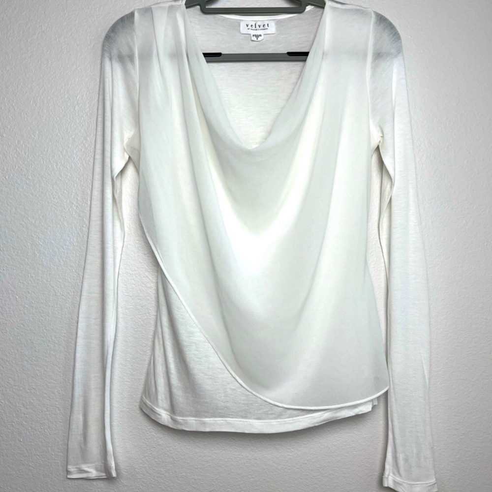 White top Velvet by Graham & Spencer